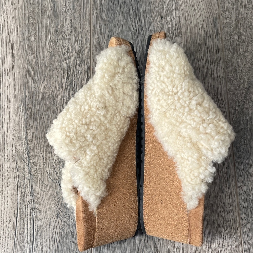 Papillio Cream Shearling Slippers - Picture 4 of 9